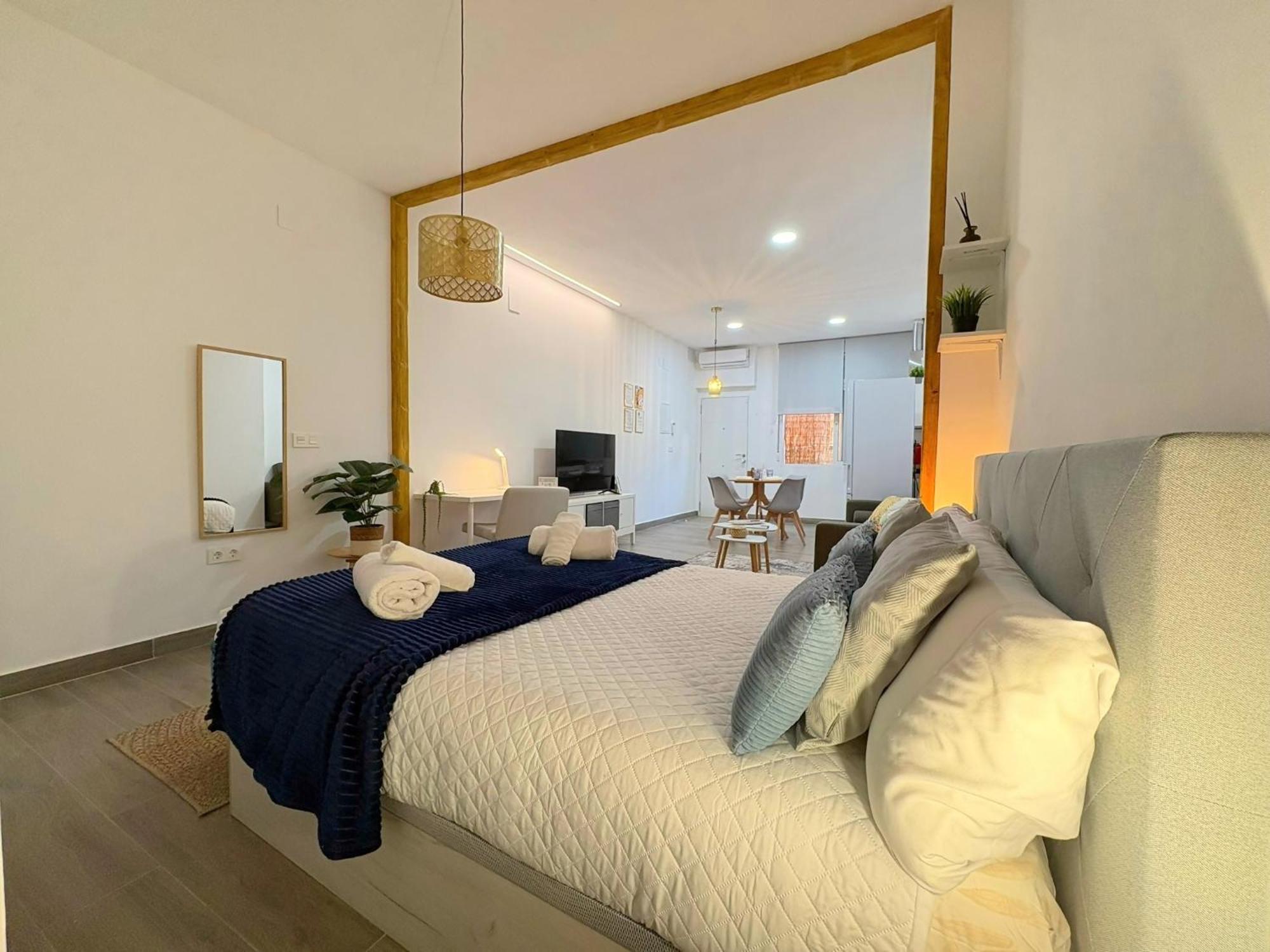 Estudio Maria Zambrano A Pasos De La Estacion Malaga Ngoại thất bức ảnh
