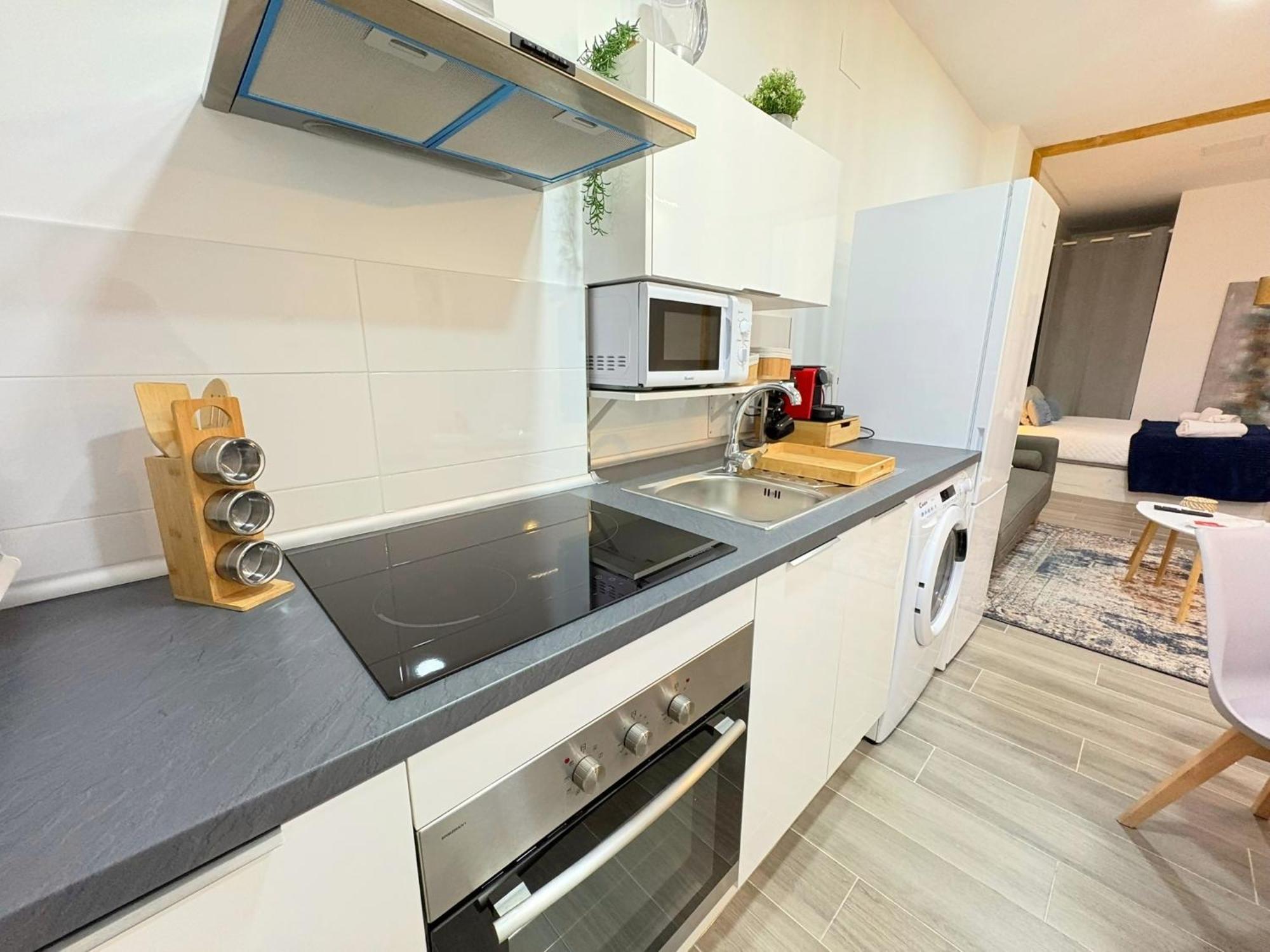 Estudio Maria Zambrano A Pasos De La Estacion Malaga Ngoại thất bức ảnh